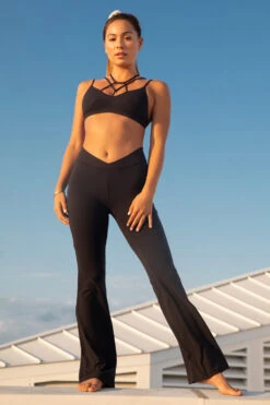 Makaha Flare Pant - Black -Outlet Aqua Surf Wears Store Activewear Bottoms Makaha Black Front TiaBlanco 101122