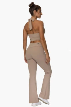 Makaha Flare Pant - Mocha -Outlet Aqua Surf Wears Store Activewear Bottoms Makaha Mocha BackSide Karol 101822