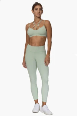 Mundaka Mid-Rise Leggings - Pistachio