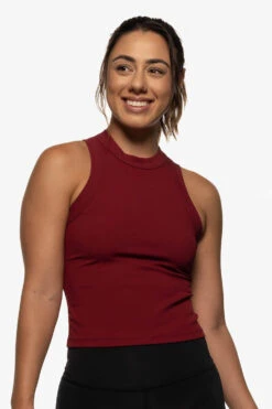 Dalia Basic Top - Fuchsia -Outlet Aqua Surf Wears Store Activewear Tops Dalia Solid Fuchsia Front2 Angie 071322