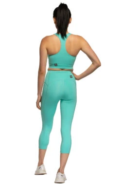 Tori Crop Legging -Outlet Aqua Surf Wears Store Activewear Bottoms Tori Solid Back Turq Christine 042221 6f2d8ef5 e0ba 4298 936a ee57a1de93bc