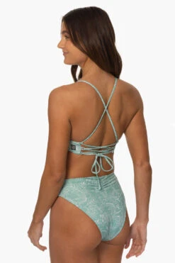 Leandra Bikini Bottom - Del Mar -Outlet Aqua Surf Wears Store Surf Bottoms Leandra Print DelMar SideBack MiaClark 011623