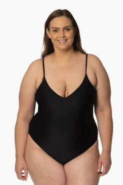 Juana Surf One Piece - Black -Outlet Aqua Surf Wears Store Surf Onesies Juana Solid Black Front Adriana 010423