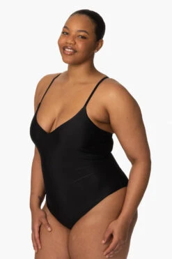 Juana Surf One Piece - Black -Outlet Aqua Surf Wears Store Surf Onesies Juana Solid Black SideFront Zarria 010423