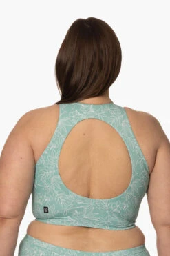 Gwen Bikini Top - Del Mar -Outlet Aqua Surf Wears Store Surf Tops Gwen Print DelMar Back AdrianaK 011923