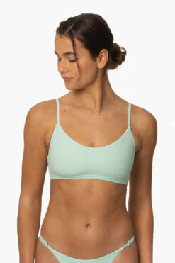 Mia Bikini Top - Segundo 11 Mia Bikini Top - Segundo -Outlet Aqua Surf Wears Store Surf Tops Mia Solid Segundo Front MiaClark 011623