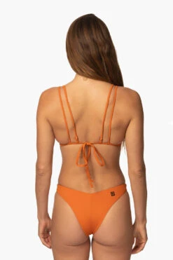Hossegor Bikini Bottom - Ginger 6 Hossegor Bikini Bottom - Ginger -Outlet Aqua Surf Wears Store Swim Bottoms Hossegor Solid Ginger Back TiaSurf MiskaSykora 021023