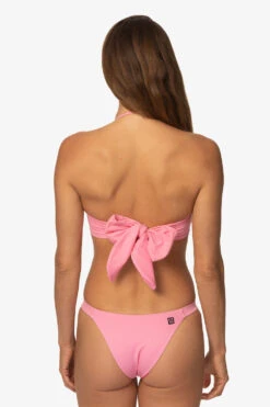 Padang Padang Bikini Bottom - Dazzle 6 Padang Padang Bikini Bottom - Dazzle -Outlet Aqua Surf Wears Store Swim Bottoms Padang Padang Solid Dazzel Back TiaSurf MiskaSykora 021023