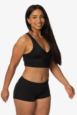 Piha Surf Short - Black -Outlet Aqua Surf Wears Store Swim Bottoms Piha Solid Black Front Side TiaSurf KianiSouza 020923