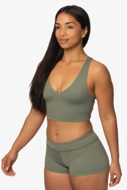 Piha Surf Short - Eucalyptus -Outlet Aqua Surf Wears Store Swim Bottoms Piha Solid Eucalyptus Front Side TiaSurf KianiSouza 020923