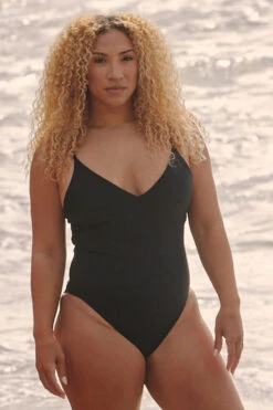 Juana Surf One Piece - Black