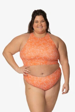 Gwen Bikini Top - Crystal Cove -Outlet Aqua Surf Wears Store Swim Tops Gwen Prints Crystal Cove Front CarlyCompton JSD2.23 021023