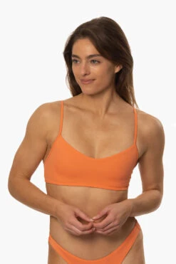 Hikari Bikini Top - Redondo -Outlet Aqua Surf Wears Store Swim Tops Hikari Solids Redondo Front MichelleMason JSD2.23 030723