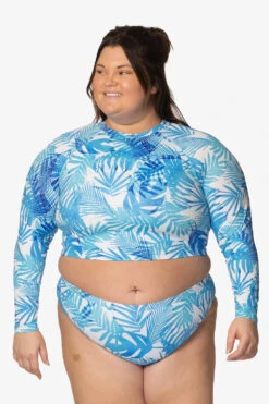 Moana Long Sleeved Crop Rashie - La Jolla -Outlet Aqua Surf Wears Store Swim Tops Moana Prints La Jolla Front CarlyCompton JSD2.23 021023