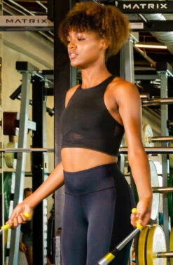 Margot Sports Bra -Outlet Aqua Surf Wears Store sfws lifestyle round 2 0026 7S9A2185 crop blkmargot